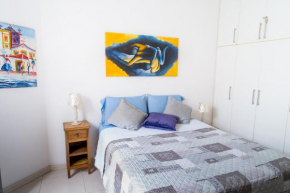  Lindo apartamento de 2 quartos ao lado da Praia de Copacabana!  Рио-Де-Жанейро